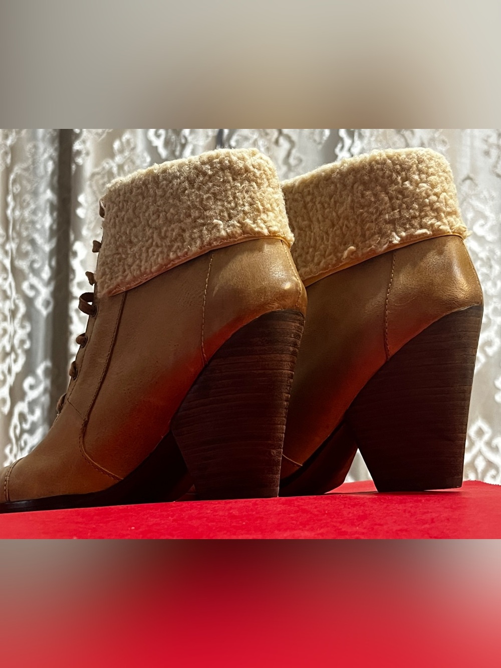 Women’s Lace-Up Tan Ankle Boots with Sherpa Collar Size 7 (EU 36.5) - Picture 2 of 8